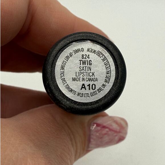 MAC Twig Satin Lipstick Shade 824 3g/0.1oz Brownish-Pink Made in Canada - Picture 4 of 4